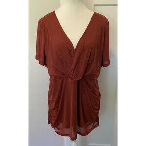 TORRID Womens Knit TOP Short Sleeve RUST Surplice V-Neck Size 2 (2X 18/20) NWT